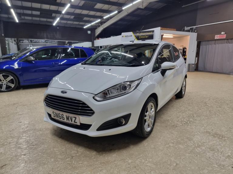 2016 Ford Fiesta 1.0 EcoBoost Zetec 3dr HATCHBACK Petrol Manual
