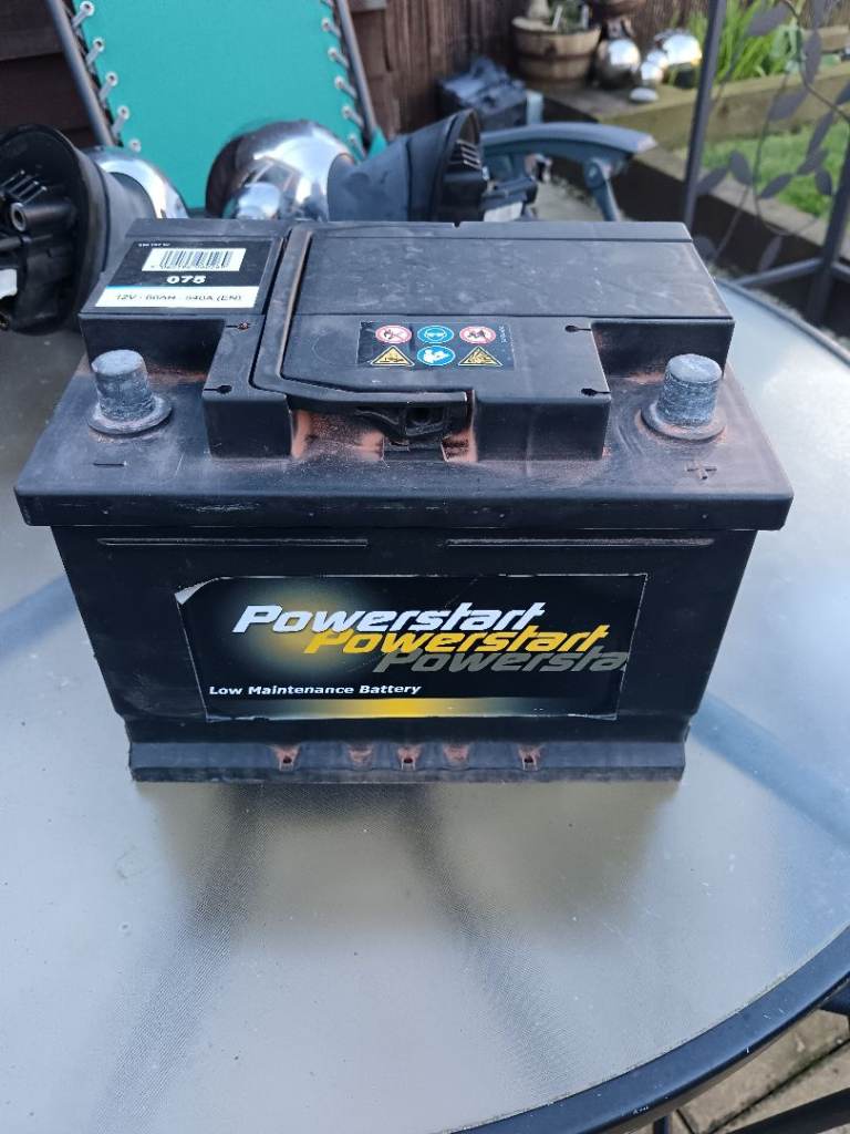 Mini R50 battery power start brand, good working condition 13 volts in it, holds charge