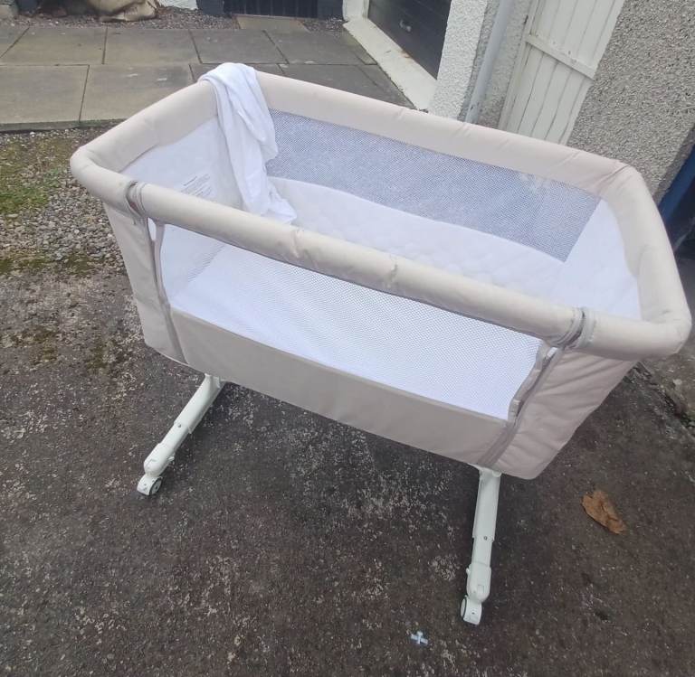 Baby crib