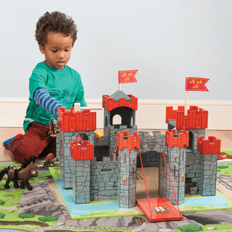 Le Toy Van line heart wooden role play castle with knights king and queen 