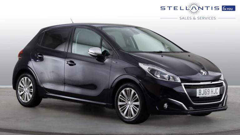 2019 Peugeot 208 1.2 PureTech Signature Hatchback 5dr Petrol Manual Euro 6 (s/s) (82 ps) Hatchbac...