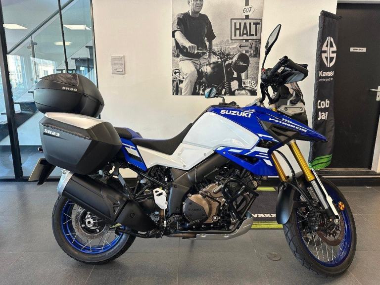 SUZUKI VSTROM 1050 DE-PANNIERS-TOP BOX-SUZUKI WARRANTY