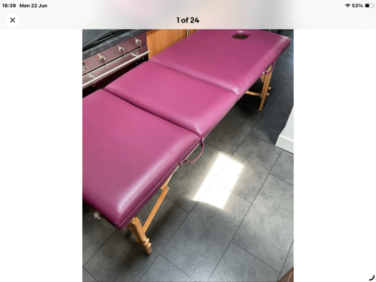 HEALTHLINE MASSAGE TABLE BED ADJUSTABLE 