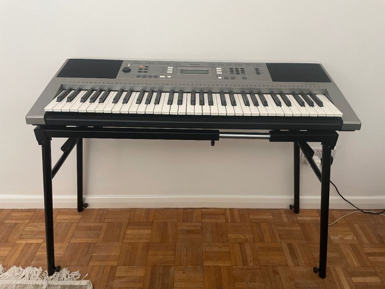 Yamaha keyboard PSR E353 plus stand