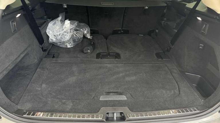 2025 Volvo XC90 Ultra T8 AWD Plug-in hybrid Electric/Petrol Dark 7 Seats Automatic SUV Hybrid Aut...