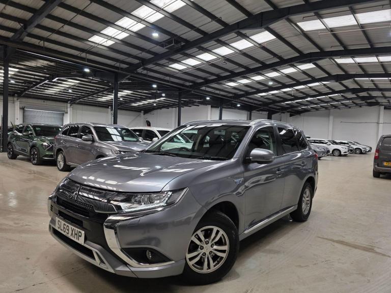 2019 Mitsubishi Outlander 2.4h TwinMotor 13.8kWh Verve CVT 4WD Euro 6 (s/s) 5dr ESTATE Petrol/Ele...