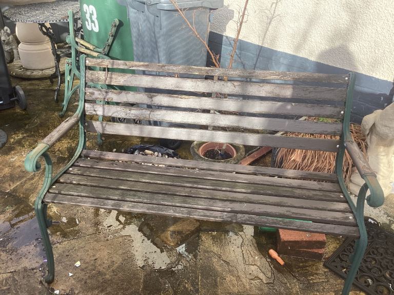 CAST IRON VINTAGE GARDEN BENCH, NEEDS TLC , EXTREMELY HEAVY GAUGE CAST IRON 