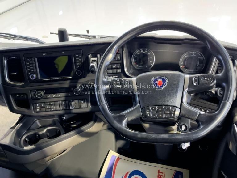 2019 (19) SCANIA S580 6X2 MIDLIFT HIGH CAB V8