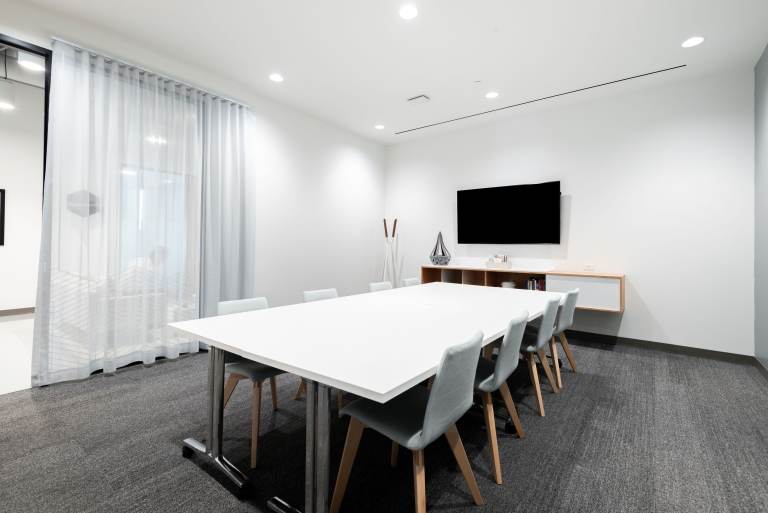 London - EC4N6NP \ Large Office with a Flexible Layout for Up to 10 Workstations