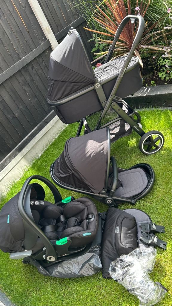 Miniuno travel system - sit up pram, bassinet and car seat