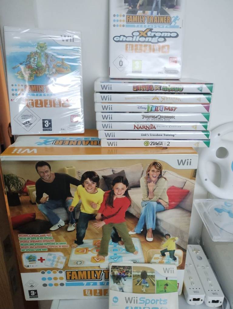 Nintendo Wii Console With Boxed Family Trainer 25 Games And Accessories In Good Condition £100