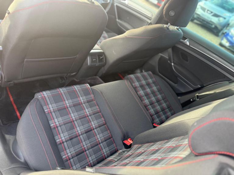  Volkswagen Golf 2.0 TSI GTI DSG Euro 6 (s/s) 5dr Petrol Automatic