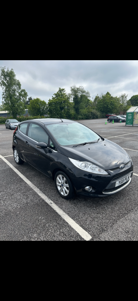 ** Cheap Ford, FIESTA, Full service History long MOT, 2011, Manual, 1388 (cc), 3 doors
