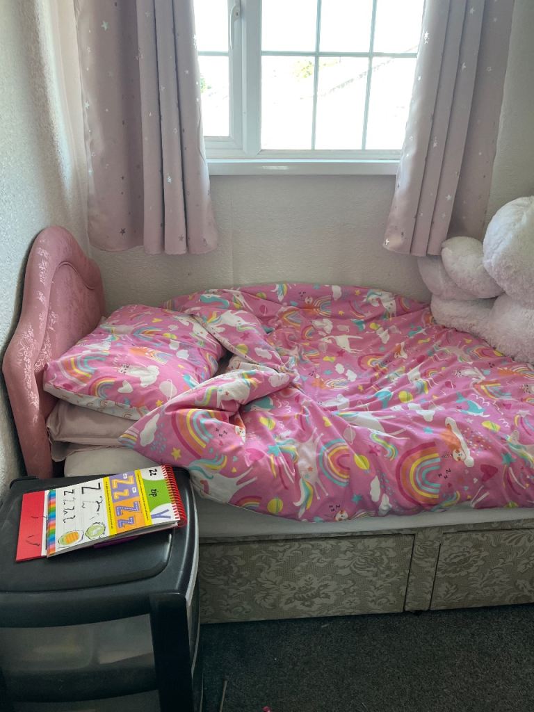 Single Bed with Pink Headboard and Mattress – Good Condition