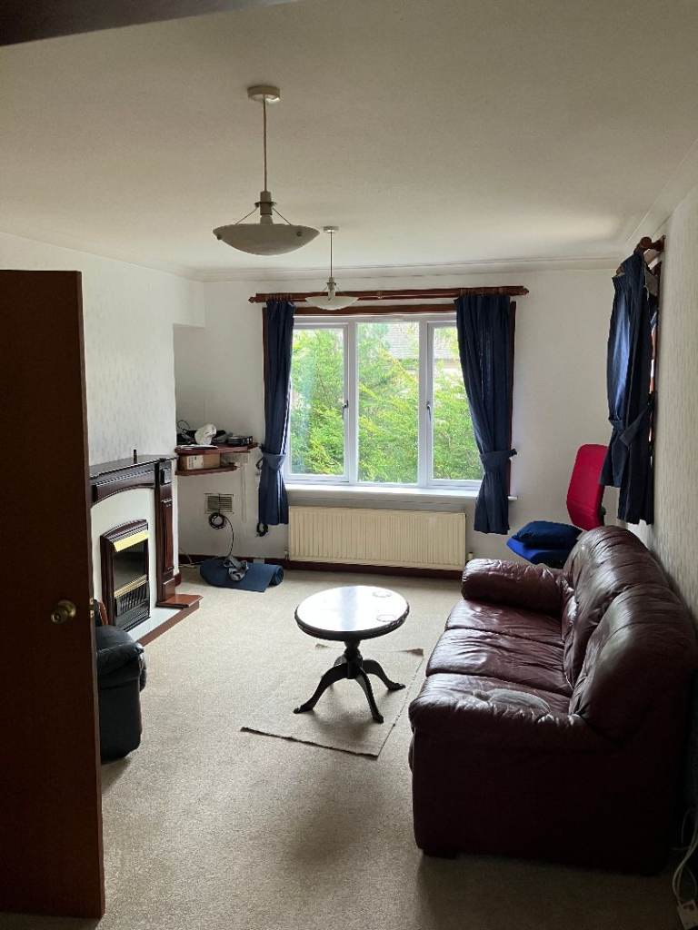 Room to rent in a 2 bed flat close to Dundee city centre and Dundee University/Abertay Universities