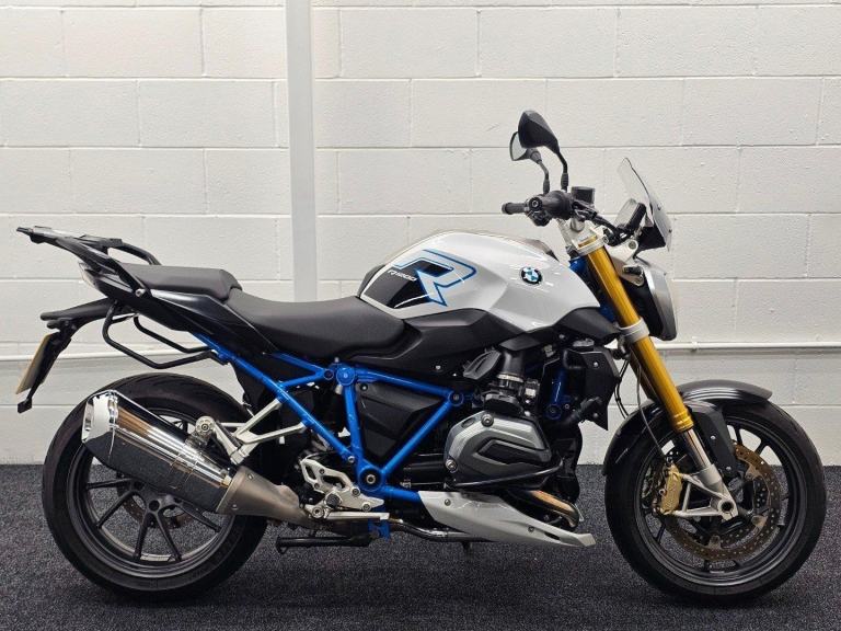 BMW R1200R SPORT ** FULL HISTORY - ENGINE BARS - JUNE 26 MOT **