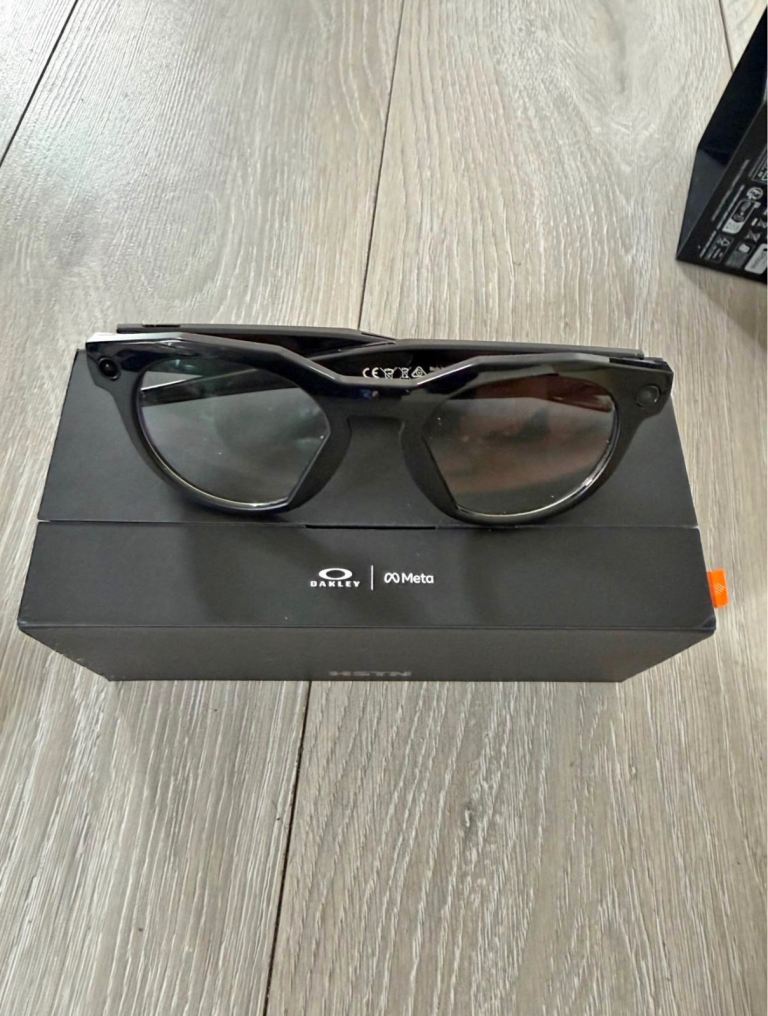 Oakley HSTN Smart Glasses - Black, New- offers are welcome