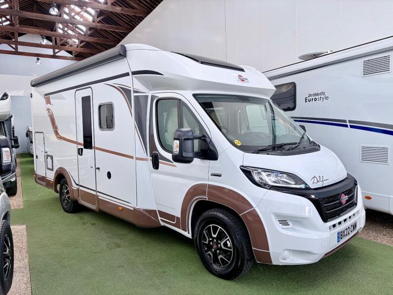 BURSTNER DELFIN 680G / 1 OWNER / 2022 / NEW SHAPE DASH / GARAGE / MOTORHOME