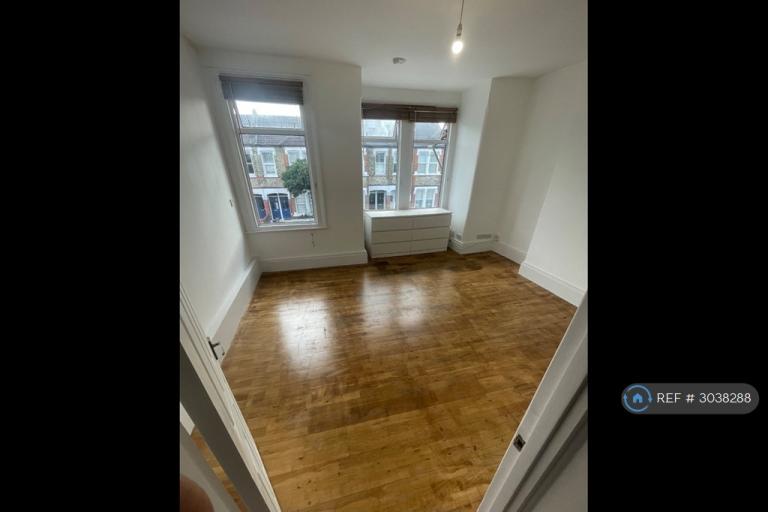 5 bedroom house in Himley Road, London, SW17 (5 bed) (#3038288)