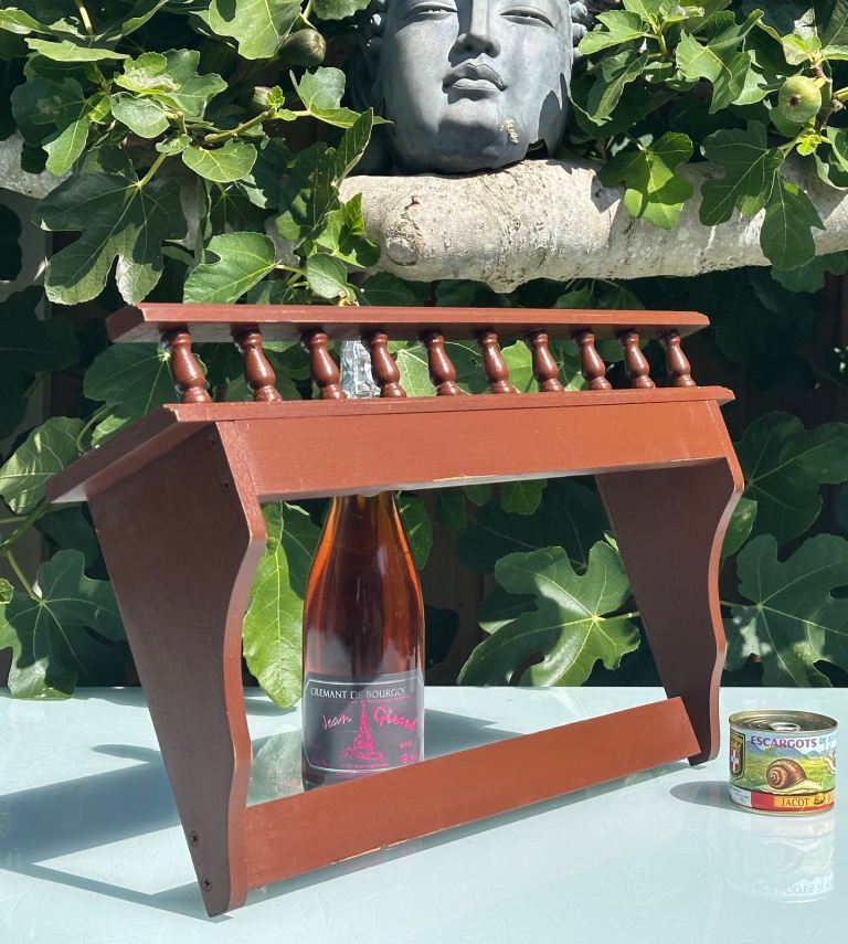 VINTAGE FRENCH PAN RACK, GALLERIED WOODEN SHELF, HANGING RAIL, 5 HOOK, L55.5cm - NO PANS - WILL POST