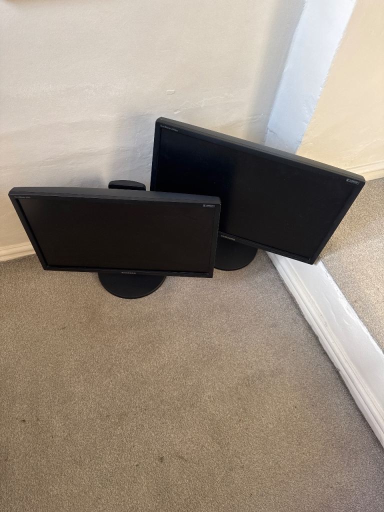 2 free monitors! 