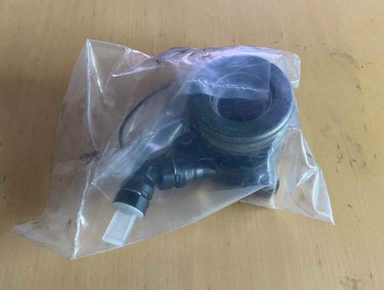 3 x NEW LUK 510 0073 10 CLUTCH SLAVE CYLINDERS FOR GM ADAM ASTRA VECTRA COMBO CORSA MERIVA