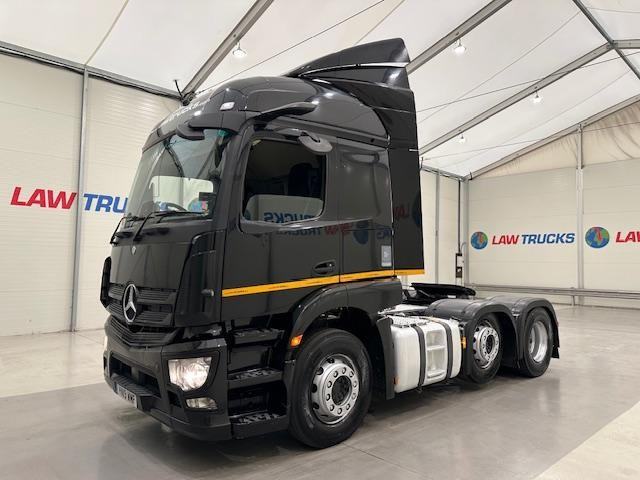 Mercedes-Benz Actros 2543 6x2 Midlift Tractor Unit