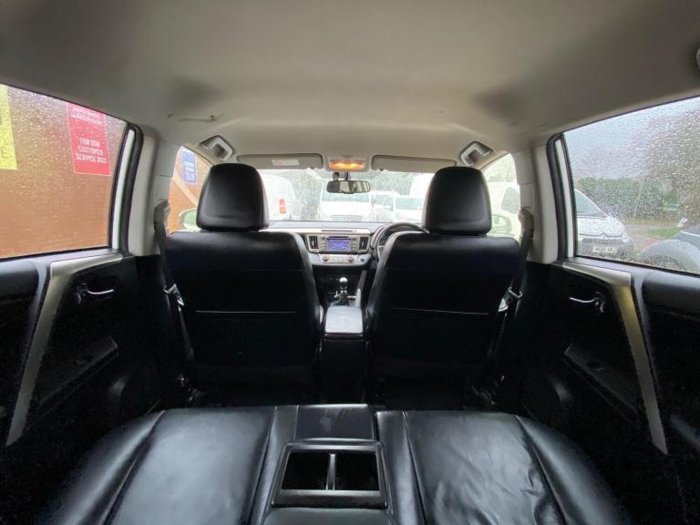 2013 Toyota RAV4 2.2 D-4D Invincible 4WD Euro 5 5dr ESTATE Diesel Manual