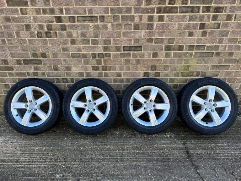 Genuine Audi A3 16” spoke alloys wheels continental winter tyres 