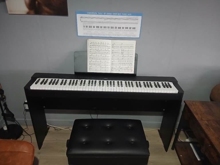Yamaha P-225 Digital piano £250