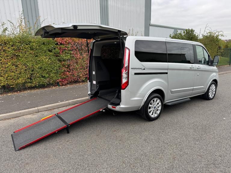 2020 (70) Ford Tourneo Transit Custom Titanium Wheelchair Accessible WAV 5 SEATS