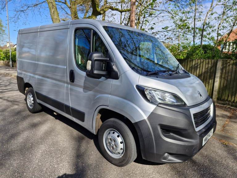 Peugeot BOXER 333 Pro Van 2021 L1H1 46k low miles silver long MOTManual, 2179 (cc)