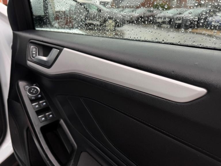 2020 Ford Focus 1.5 EcoBlue 120 Zetec 5dr HATCHBACK DIESEL Manual