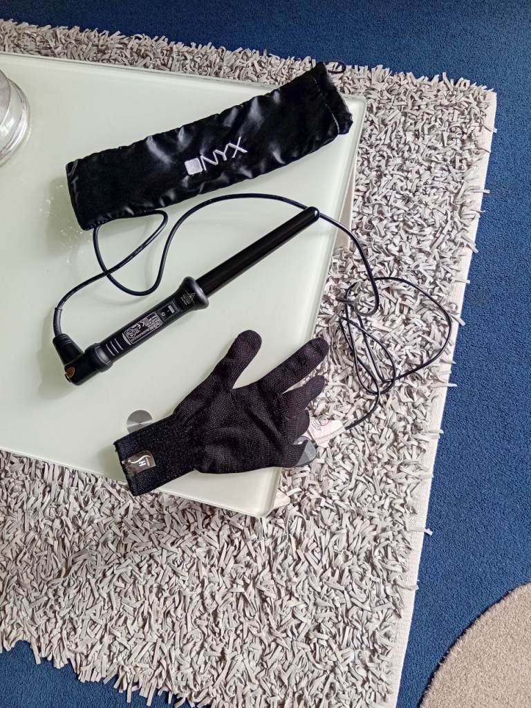 ONYX styling wand