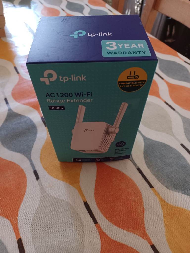 TP-Link AC1200 Wi-Fi Range Extender RE305