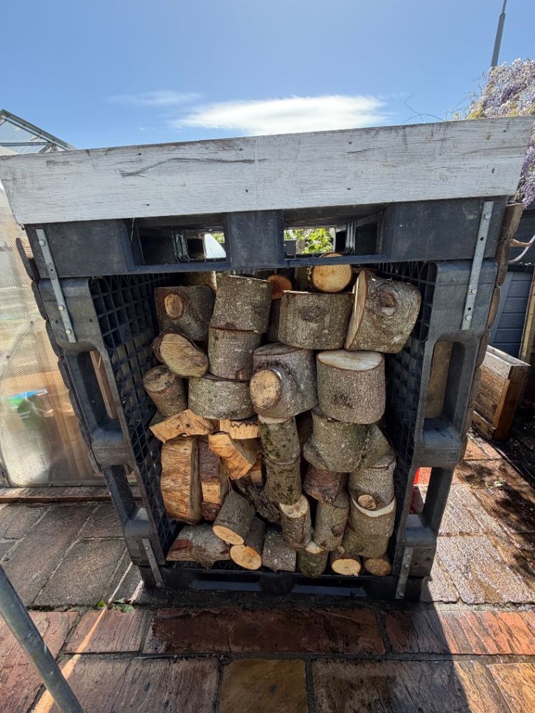 Log store