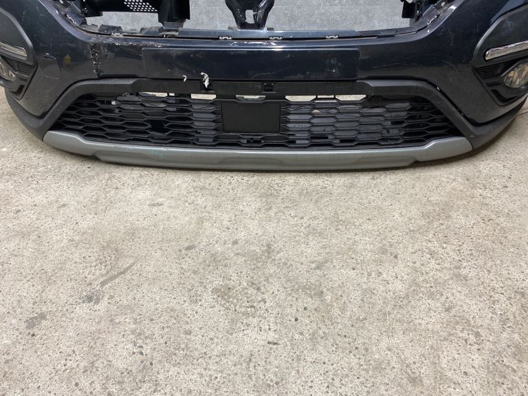 Dacia Sandero / jogger / stepway front bumper complete 2020 -2024 