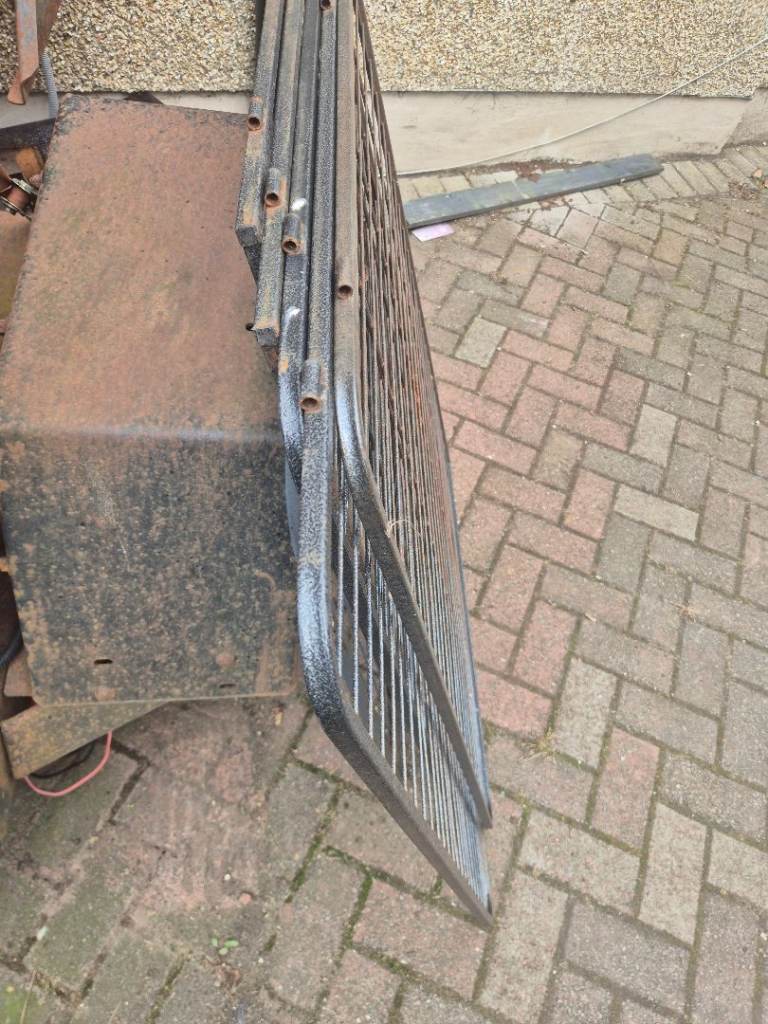 Dog fencing 