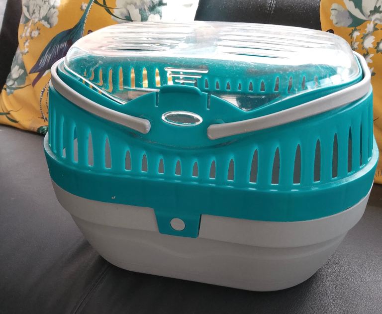 Pet carrier