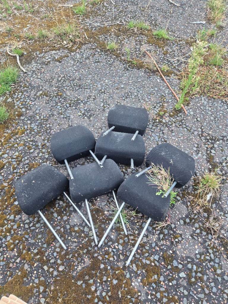 7 headrests for mk 4 volkswagen golf