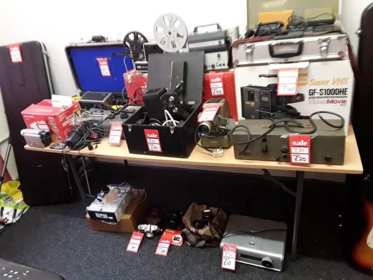 Vintage Video, Camcorders Cameras (As Priced) Low Cost Moves 2nd Hand Items STALYBRIDGE SK15 3DN