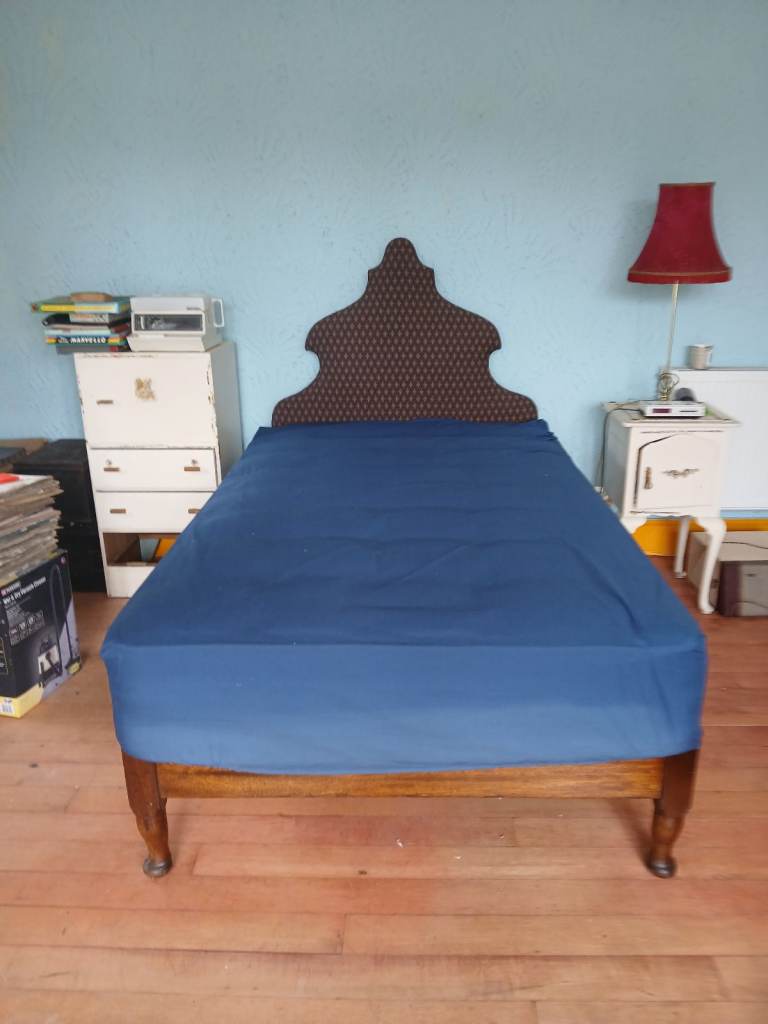 image for Antique Good Quality Three Quarter Size Bed In Mahogany with brand new mattress