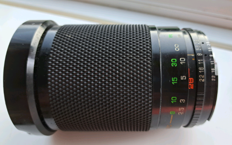 Soligor Zoom Lens Mc 28-200mm 3,5-5,3 Macro Lens For Canon fd Mount.