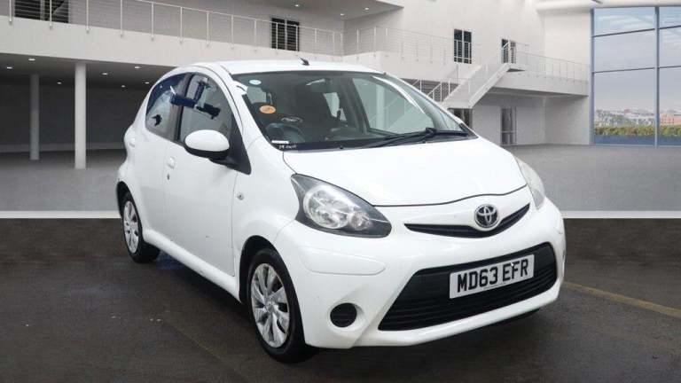 2014 Toyota AYGO 1.0 VVT-i Move 5dr MMT HATCHBACK PETROL Automatic