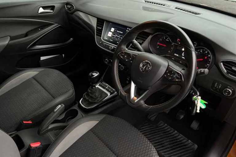 2019 Vauxhall Crossland X 1.2T ecoTec [110] Tech Line Nav 5dr [6 Spd] [S/S] HATCHBACK PETROL Manual