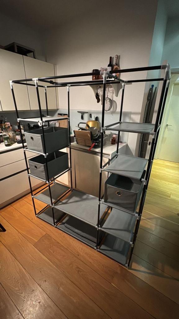 Portable Wardrobe - easy to assemble