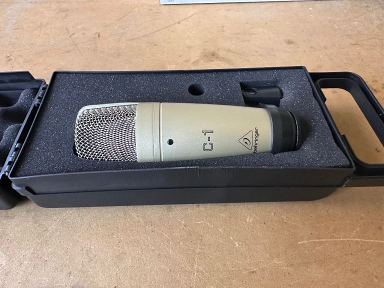 Behringer C-1 Studio Condenser Microphone + Case + Box – Fully Working