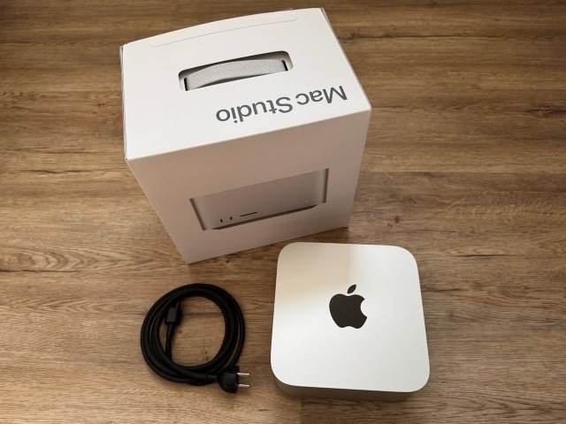 Apple Mac Studio (2022) M1 Ultra | 20-Core CPU / 64-Core GPU