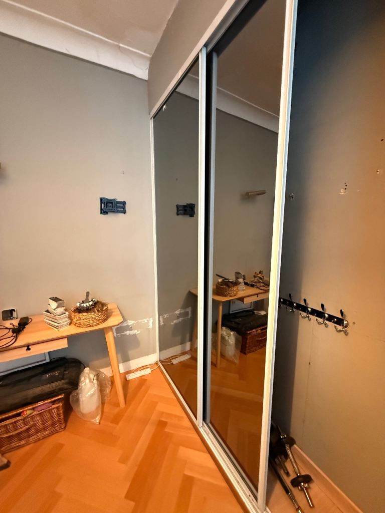 Sliding Mirrored Wardrobe Doors (4 Panels) + Rail – Large