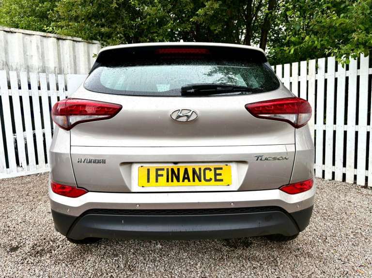 CAN'T GET CREDIT? CALL US! Hyundai Tucson 1.7 CRDi Blue Drive SE Nav - £199 DEPOSIT, £66 PER WEEK